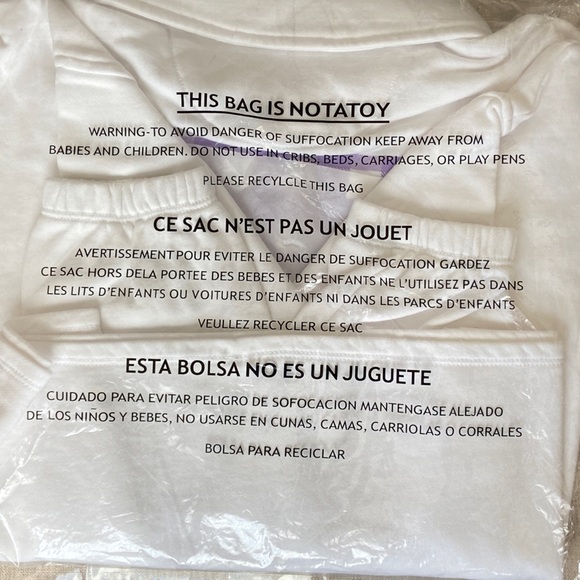 Peloton Women’s Polo Sweatshirt Pullover White w/ Graphic Back - Picture 5 of 16